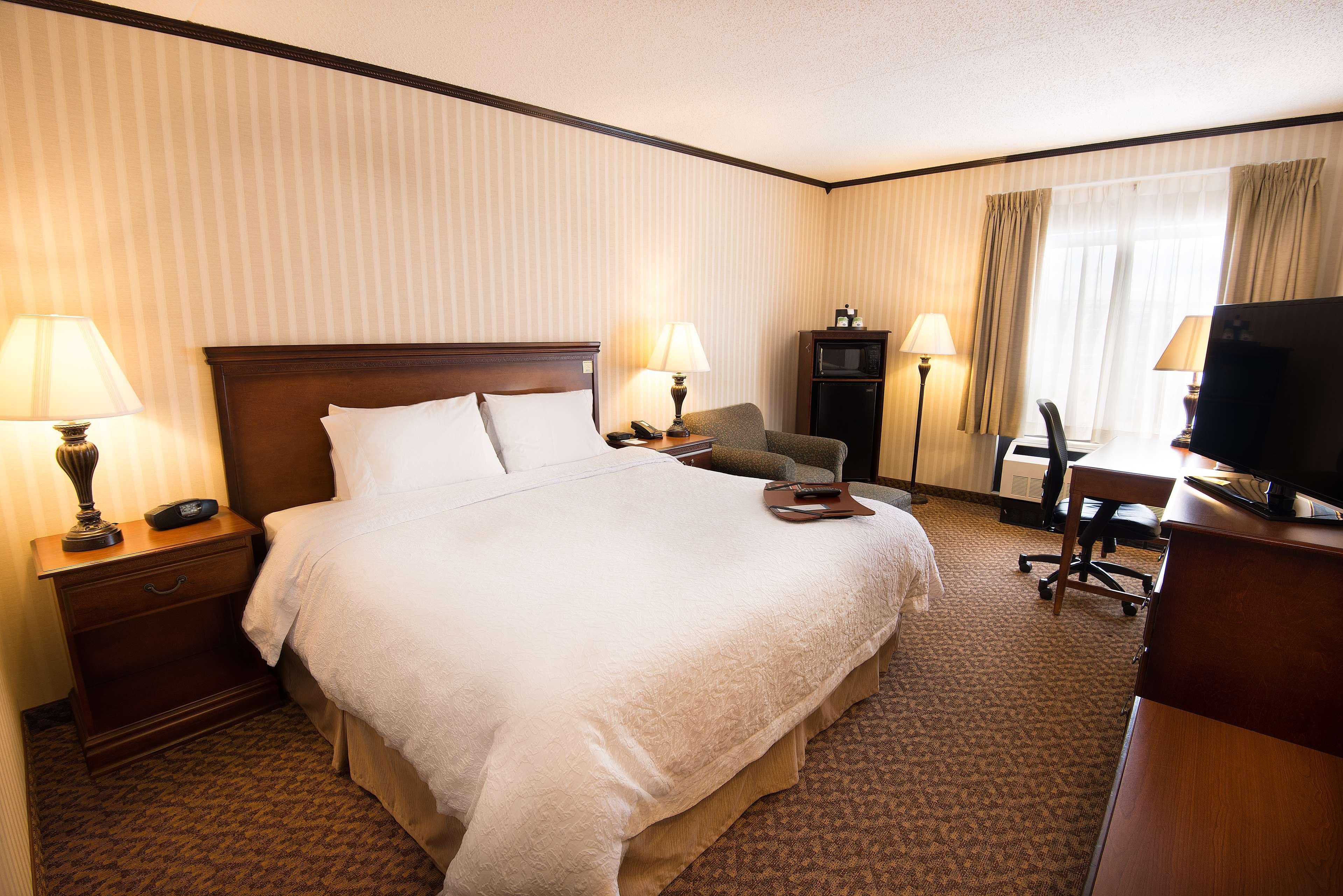 Hampton Inn Carlstadt At The Meadowlands Exterior foto