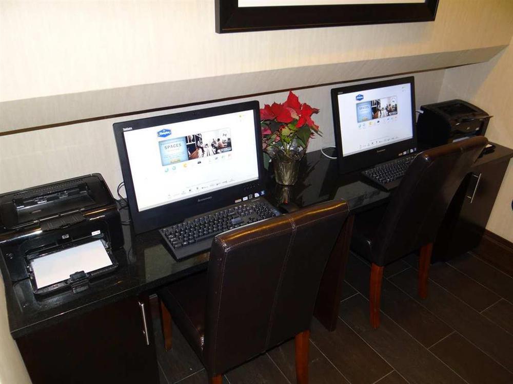 Hampton Inn Carlstadt At The Meadowlands Einrichtungen foto