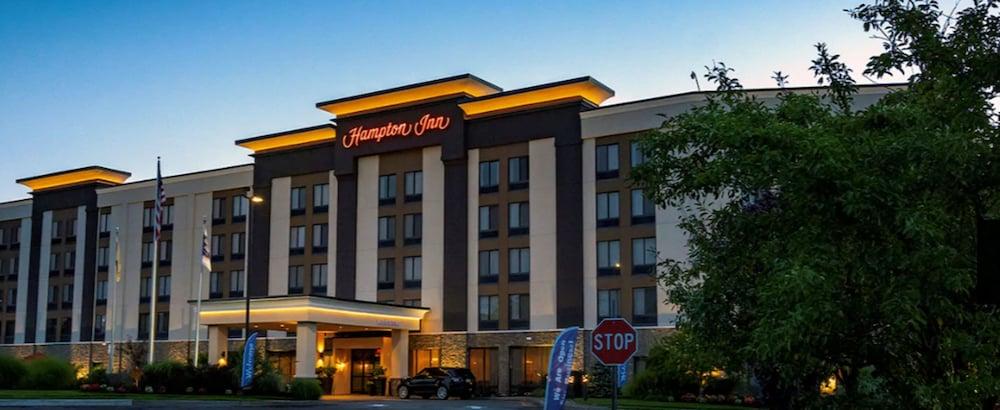 Hampton Inn Carlstadt At The Meadowlands Exterior foto