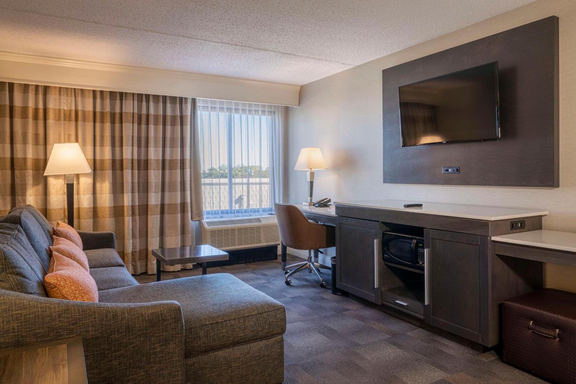 Hampton Inn Carlstadt At The Meadowlands Exterior foto
