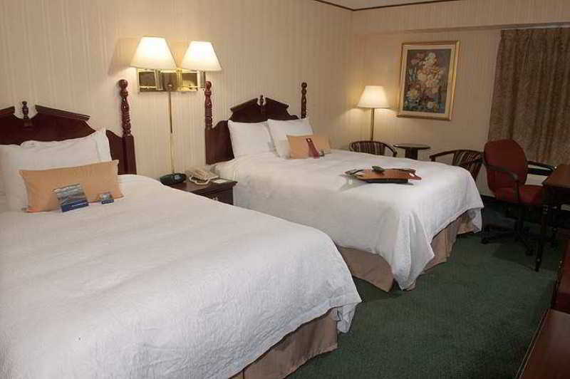 Hampton Inn Carlstadt At The Meadowlands Zimmer foto