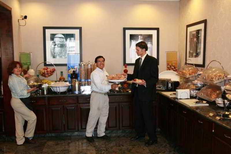 Hampton Inn Carlstadt At The Meadowlands Restaurant foto