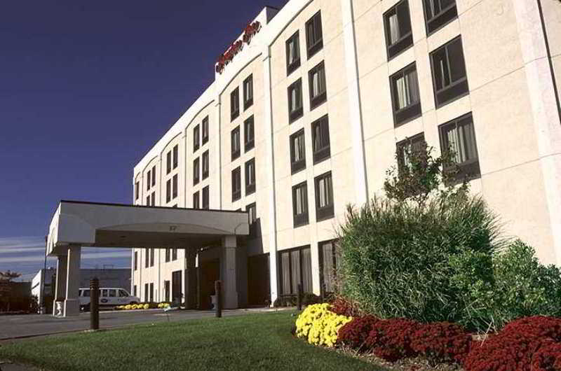 Hampton Inn Carlstadt At The Meadowlands Exterior foto